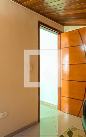 Casa à venda com 180m², 5 quartos e 4 vagas Casa à venda com 180m², 5 quartos e 4 vagasQuarto 3