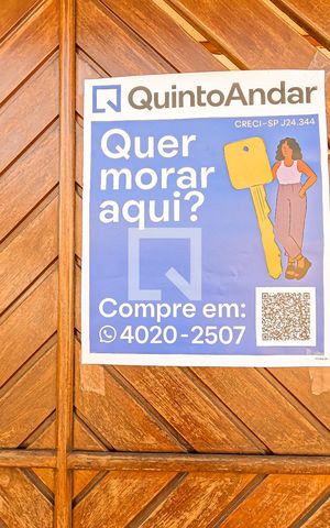Casa à venda com 180m², 5 quartos e 4 vagas Casa à venda com 180m², 5 quartos e 4 vagasPlaca