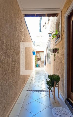Casa à venda com 180m², 5 quartos e 4 vagas Casa à venda com 180m², 5 quartos e 4 vagasEntrada