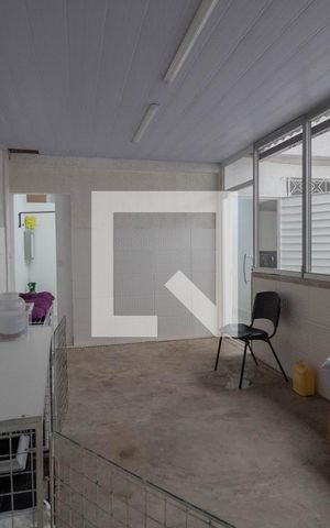 Casa para alugar com 180m², 5 quartos e sem vaga Casa para alugar com 180m², 5 quartos e sem vagaÁrea de Serviço