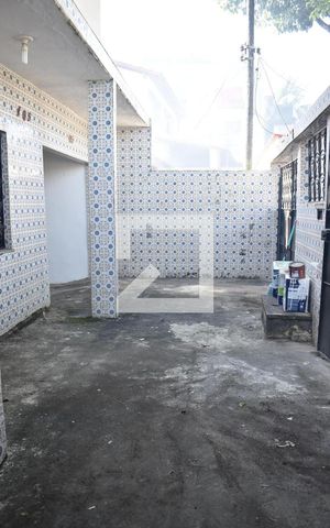 Casa à venda com 180m², 2 quartos e 2 vagasVaranda