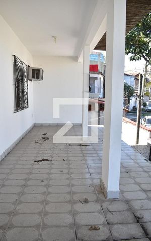 Casa à venda com 180m², 2 quartos e 2 vagasVaranda