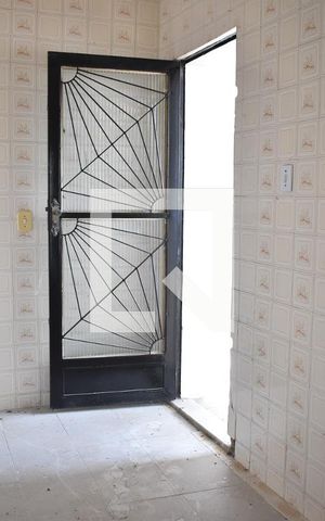 Casa à venda com 180m², 2 quartos e 2 vagasCozinha
