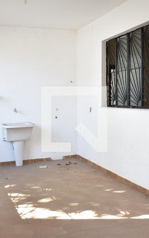 Casa à venda com 180m², 2 quartos e 2 vagasÁrea de Serviço