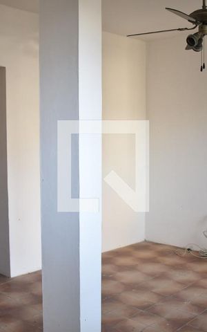 Casa à venda com 180m², 2 quartos e 2 vagasSala