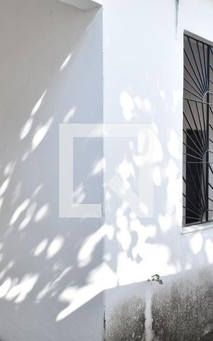Casa à venda com 180m², 2 quartos e 2 vagasDetalhe