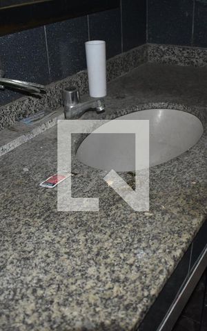 Casa à venda com 180m², 2 quartos e 2 vagasPia