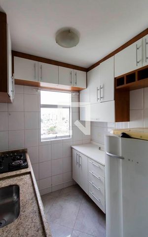 Apartamento à venda com 45m², 2 quartos e 1 vaga Apartamento à venda com 45m², 2 quartos e 1 vagaCozinha