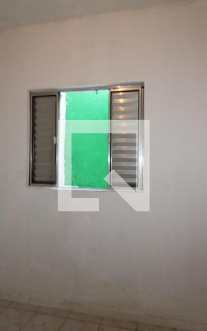 Casa para alugar com 75m², 1 quarto e sem vagaQuarto  