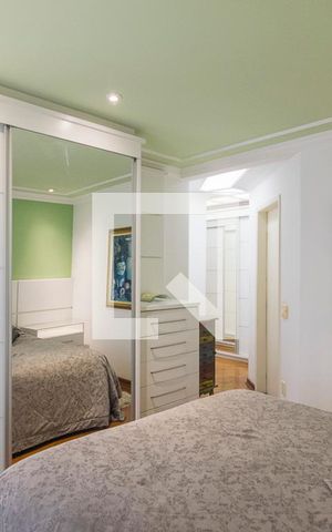 Apartamento à venda com 200m², 4 quartos e 3 vagas Apartamento à venda com 200m², 4 quartos e 3 vagasQuarto 1 Suite