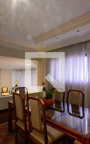 Apartamento à venda com 278m², 3 quartos e 4 vagas Apartamento à venda com 278m², 3 quartos e 4 vagasSala de Jantar 1