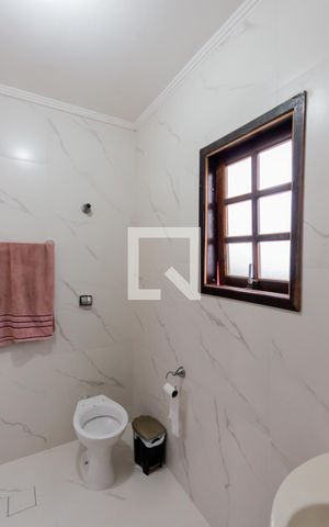 Casa à venda com 150m², 3 quartos e 4 vagasBanheiro da Suíte 