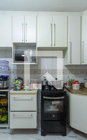 Casa à venda com 180m², 3 quartos e 2 vagas Casa à venda com 180m², 3 quartos e 2 vagasCozinha Casa 2