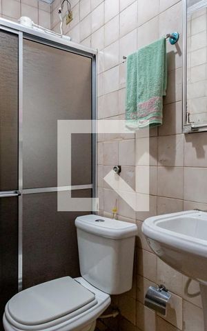 Casa à venda com 384m², 2 quartos e sem vaga Casa à venda com 384m², 2 quartos e sem vagaBanheiro