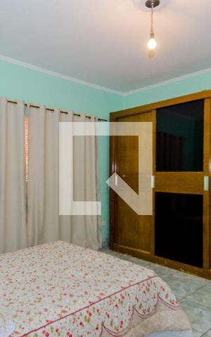 Casa à venda com 159m², 3 quartos e 2 vagasQuarto 2 - Suíte