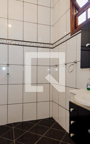 Casa à venda com 159m², 3 quartos e 2 vagasBanheiro da Suíte 2