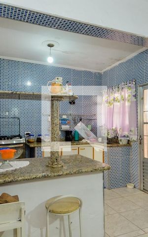 Casa à venda com 159m², 3 quartos e 2 vagasCozinha