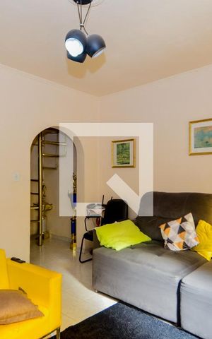 Casa à venda com 159m², 3 quartos e 2 vagasSala
