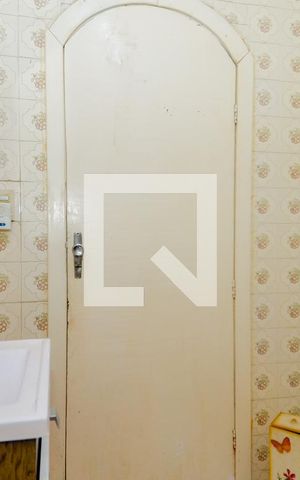 Casa à venda com 159m², 3 quartos e 2 vagasBanheiro Social