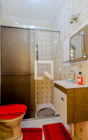 Casa à venda com 159m², 3 quartos e 2 vagasBanheiro Social