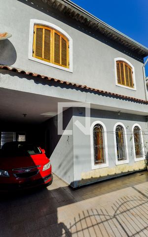 Casa à venda com 159m², 3 quartos e 2 vagasGaragem
