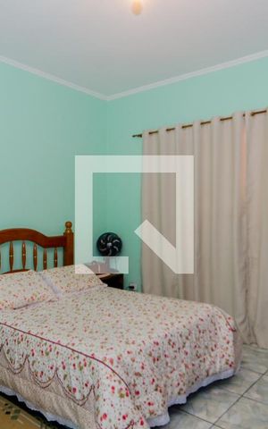 Casa à venda com 159m², 3 quartos e 2 vagasQuarto 2 - Suíte