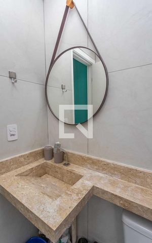 Apartamento para alugar com 45m², 2 quartos e 1 vaga Apartamento para alugar com 45m², 2 quartos e 1 vagaBanheiro