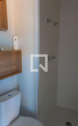 Apartamento à venda com 57m², 2 quartos e 2 vagas Apartamento à venda com 57m², 2 quartos e 2 vagasBanheiro