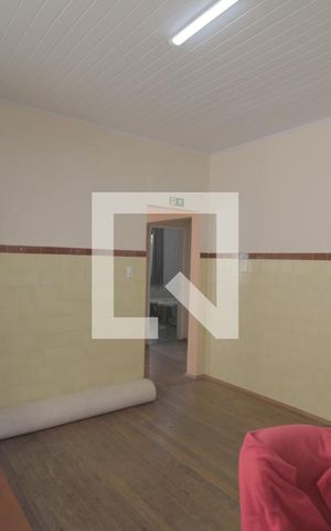 Casa para alugar com 100m², 3 quartos e 2 vagasCozinha