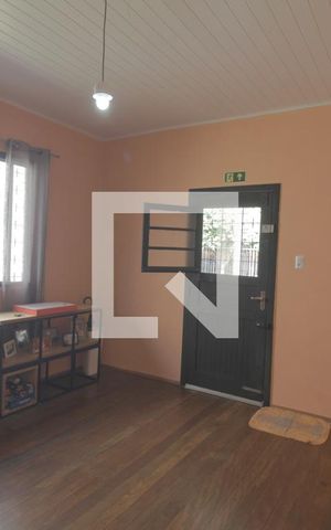 Casa para alugar com 100m², 3 quartos e 2 vagasSala