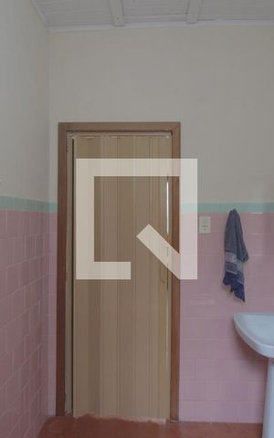 Casa para alugar com 100m², 3 quartos e 2 vagasBanheiro