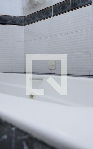 Apartamento para alugar com 220m², 3 quartos e 2 vagasBanheiro da Suíte 1