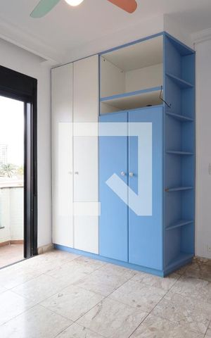 Apartamento para alugar com 220m², 3 quartos e 2 vagasQuarto 1 - Armários
