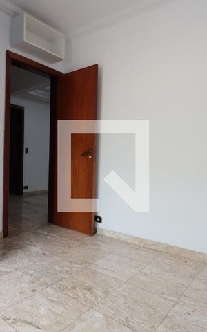 Apartamento para alugar com 220m², 3 quartos e 2 vagasQuarto 1 - Armários