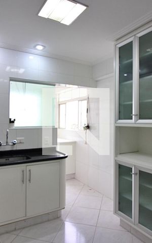 Apartamento para alugar com 80m², 2 quartos e 1 vagaCozinha