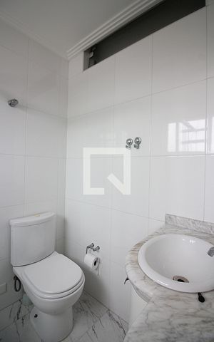 Apartamento para alugar com 80m², 2 quartos e 1 vagaBanheiro do Quarto 2 - Suíte