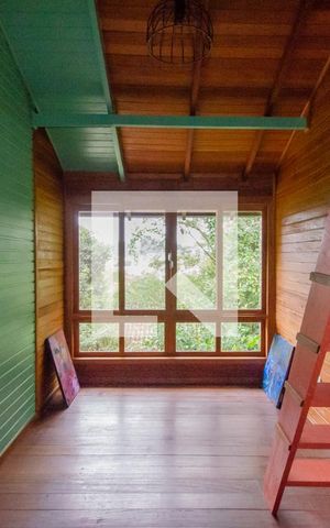 Casa para alugar com 350m², 3 quartos e 2 vagas Casa para alugar com 350m², 3 quartos e 2 vagasQuarto 2