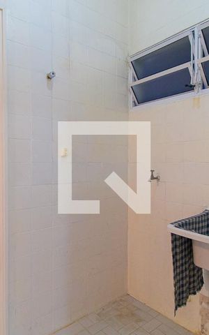 Apartamento para alugar com 71m², 2 quartos e 1 vagaÁrea de Serviço