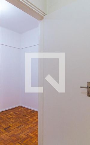 Apartamento para alugar com 71m², 2 quartos e 1 vagaÁrea de Serviço