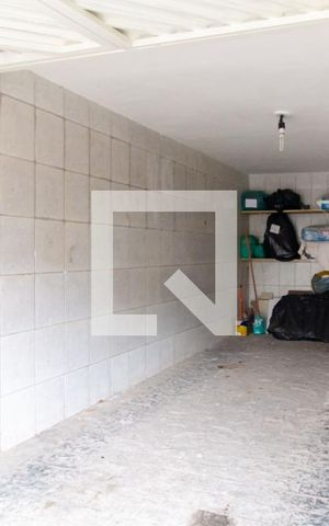 Casa à venda com 212m², 2 quartos e 1 vaga Casa à venda com 212m², 2 quartos e 1 vagaGaragem