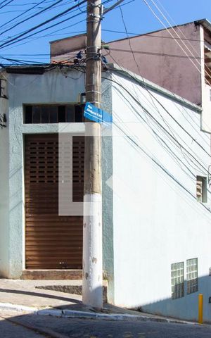Casa à venda com 212m², 2 quartos e 1 vaga Casa à venda com 212m², 2 quartos e 1 vagaSalão
