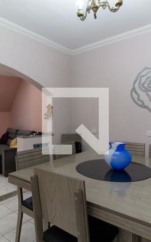 Casa à venda com 212m², 2 quartos e 1 vaga Casa à venda com 212m², 2 quartos e 1 vagaSala de Jantar