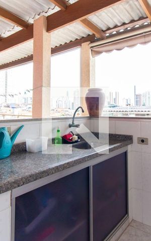 Casa à venda com 212m², 2 quartos e 1 vaga Casa à venda com 212m², 2 quartos e 1 vagaEspaço Gourmet