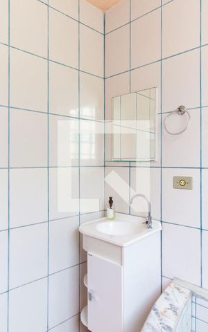 Casa à venda com 212m², 2 quartos e 1 vaga Casa à venda com 212m², 2 quartos e 1 vagaBanheiro Social 02