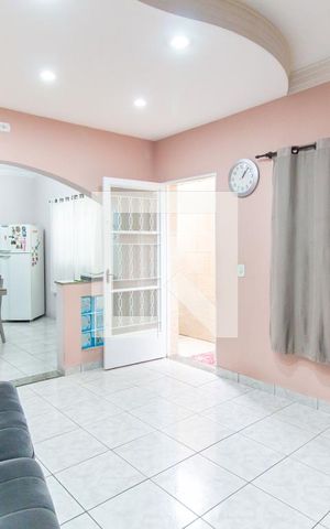 Casa à venda com 212m², 2 quartos e 1 vaga Casa à venda com 212m², 2 quartos e 1 vagaSala