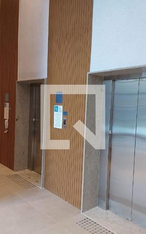 Studio à venda com 27m², 1 quarto e sem vaga Studio à venda com 27m², 1 quarto e sem vagaElevadores