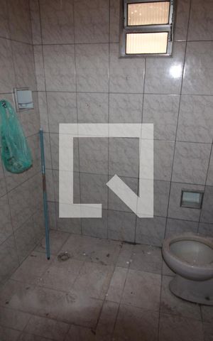 Casa à venda com 240m², 5 quartos e 4 vagasBanheiro