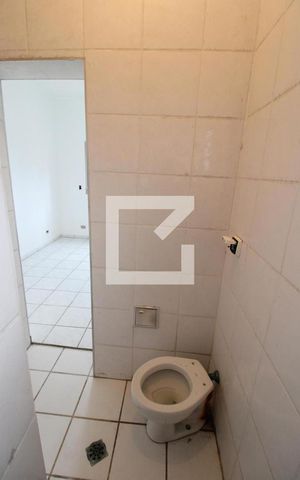 Casa à venda com 240m², 5 quartos e 4 vagasSuite 3 - Banheiro