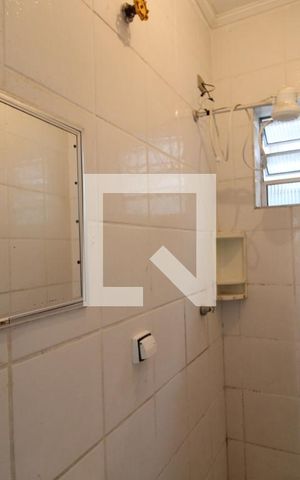 Casa à venda com 240m², 5 quartos e 4 vagasSuite 2 - Banheiro