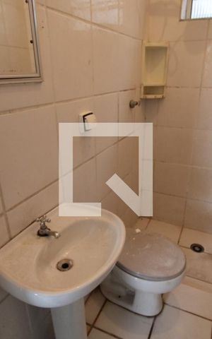 Casa à venda com 240m², 5 quartos e 4 vagasSuite 2 - Banheiro